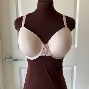 34 DDD Wacoal Nude Bra with Lace Band